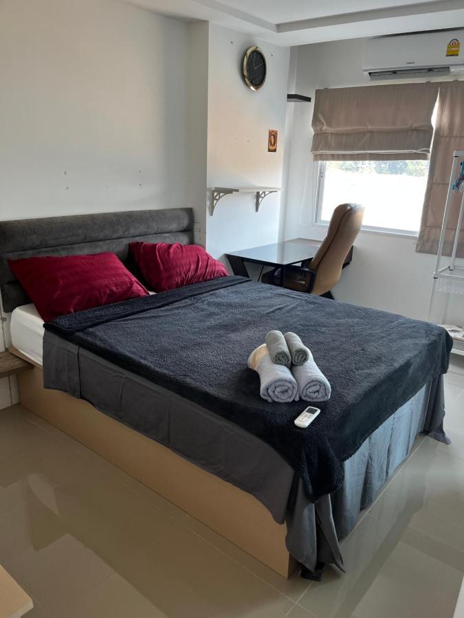 Trio Gems Condo Near Beach And Food Market Jomtien Beach Exterior photo